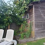 A La Topaze #gite Calme #3 Pers #piscine Privee #cholet #wifi Debit #preau #cholet #parc Japonais #puy Du F Ou 3* Le May-sur-Evre