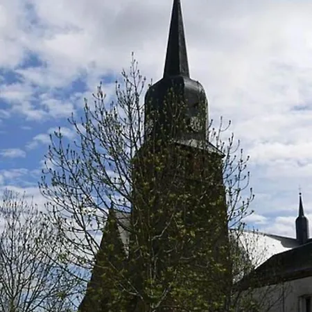 A La Topaze #gite Calme #3 Pers #piscine Privee #cholet #wifi Debit #preau #cholet #parc Japonais #puy Du F Ou Vendégház Le May-sur-Èvre