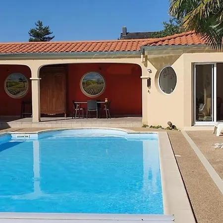 Vendégház A La Topaze #gite Calme #3 Pers #piscine Privee #cholet #wifi Debit #preau #cholet #parc Japonais #puy Du F Ou 3*