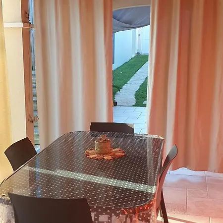 Calme: Tranquil With Pool And High-speed Wi-fi 3* Le May-sur-Evre