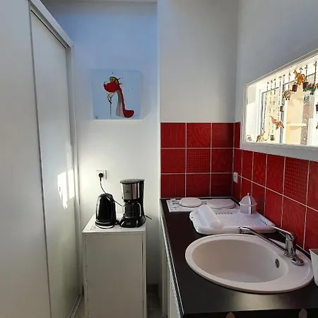 Гостевой дом A La Topaze #gite Calme #3 Pers #piscine Privee #cholet #wifi Debit #preau #cholet #parc Japonais #puy Du F Ou *