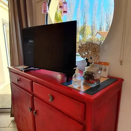 A La Topaze #gite Calme #3 Pers #piscine Privee #cholet #wifi Debit #preau #cholet #parc Japonais #puy Du F Ou Le May-sur-Èvre